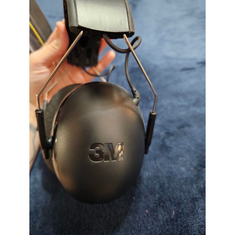 3M WorkTunes Connect Bluetooth Hearing Protector 24dB NRR Black Yellow 90543